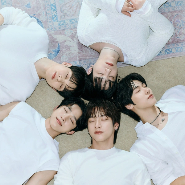 N.Flying - In Between Seasons - Single